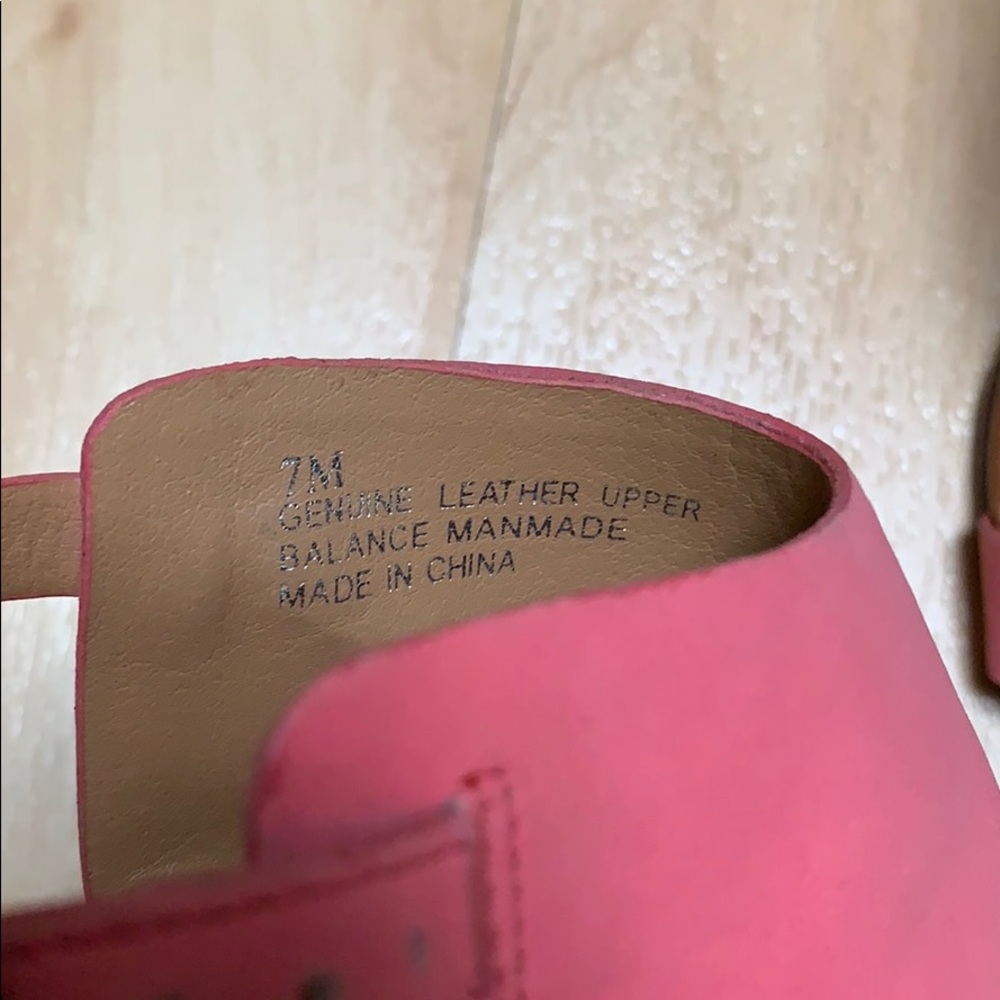 Pink Halogen Wedges - Picture 3 of 3